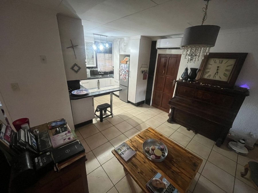 3 Bedroom Property for Sale in Safari Gardens North West